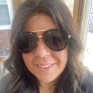 Meet your Posher, Smadar